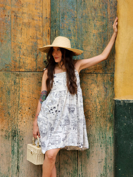 VESTIDO PEREGRINA SITIOS TURÍSTICOS