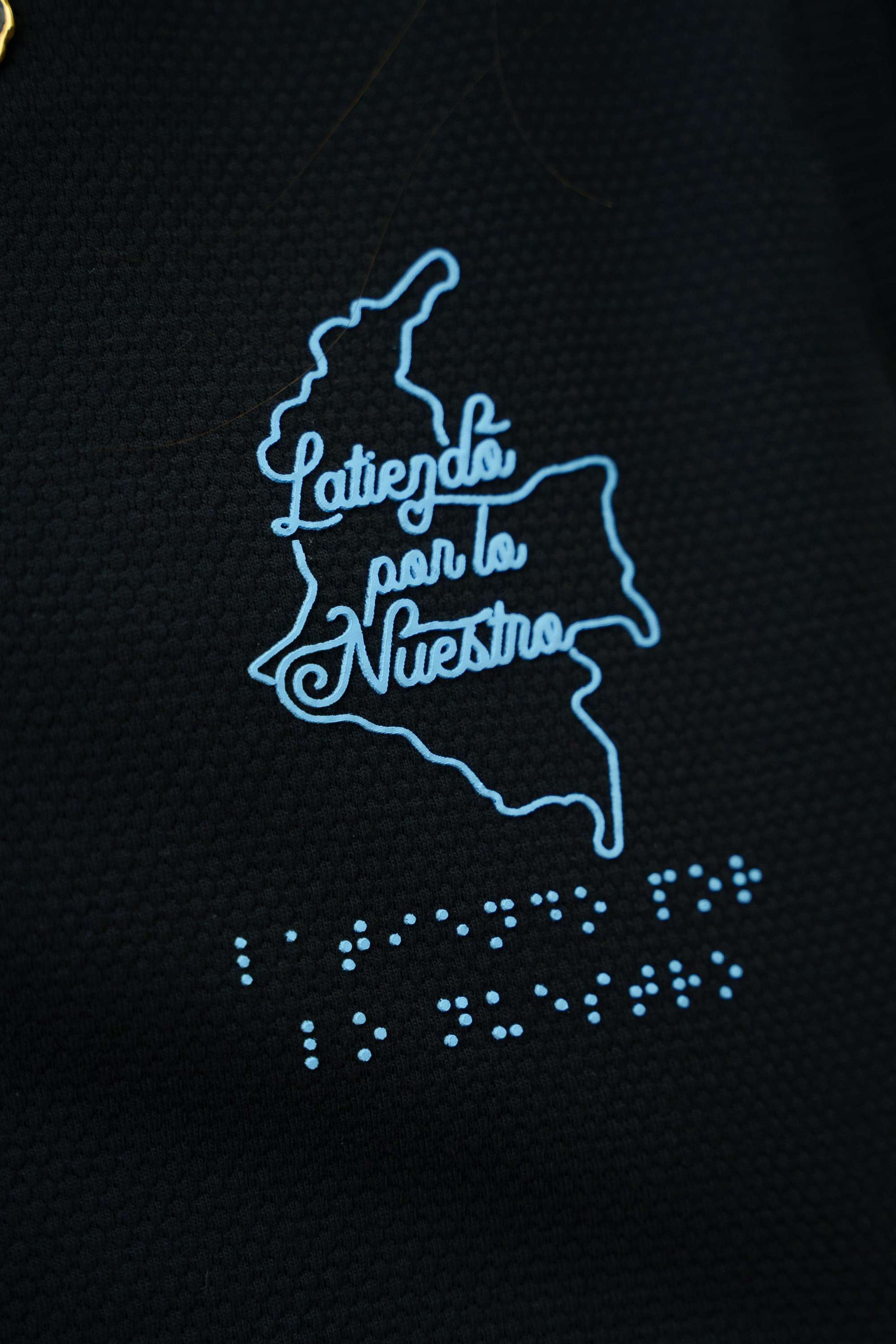 CAMISETA LO NUESTRO NOCHE