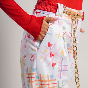 PANT BOTA PUÑO ENTRE RISAS Y TRAZOS