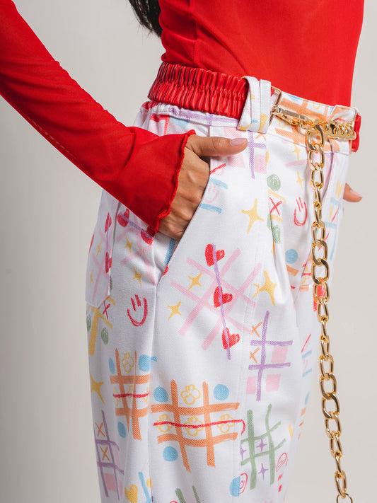 PANT BOTA PUÑO ENTRE RISAS Y TRAZOS