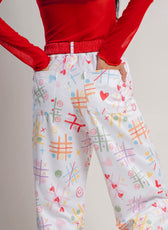 Vista posterior Pant Entre Risas y Trazos - bolsillos traseros y estampado colorido