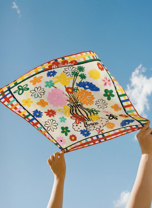 PAÑOLETA ENTRE FLORES